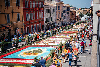 Цветочный ковер в Дженсано ди Рома