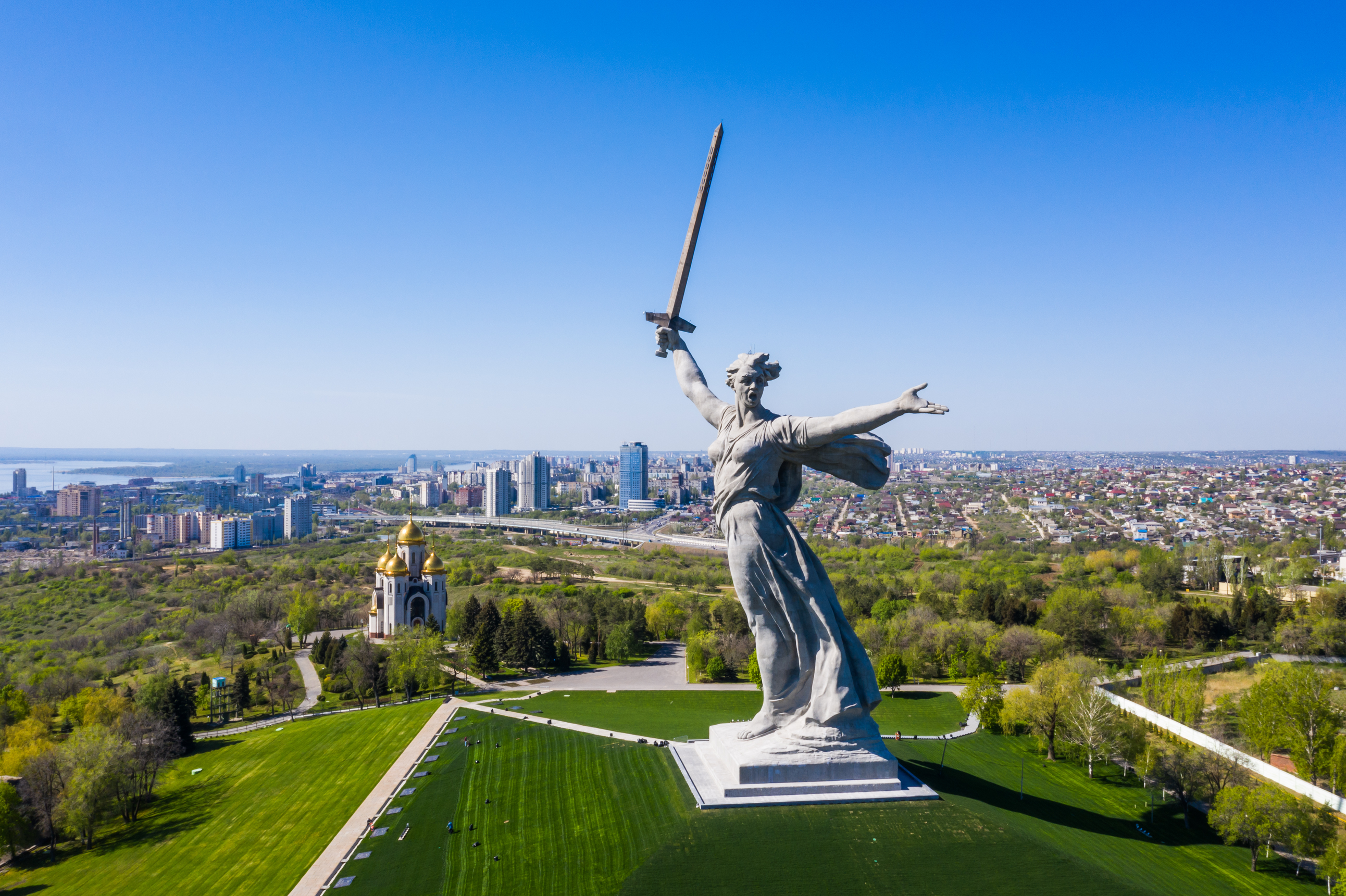 Родина мать зовет волгоград. Монумент Родина мать в Волгограде. Родина мать зовет Мамаев Курган Волгоград. Скульптура Родина мать в Волгограде.